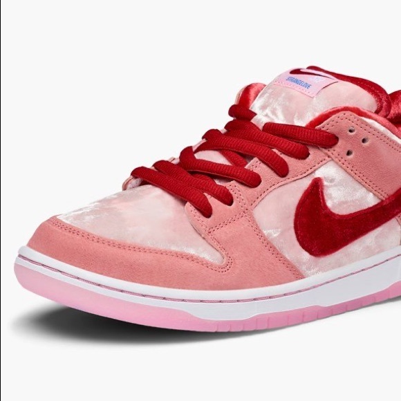 Nike SB Dunk Low Pro QS “Strange Love” Special Box - Picture 4 of 8